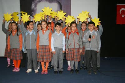 Yücel Ballık İlköğretim Okulu'nda Bayram Coşkusu Vardı 