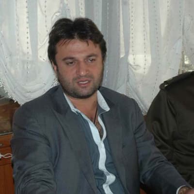 <p><font face="arial,helvetica,sans-serif" size="2">A Milli Takım i&ccedil;in kendisinin, Ertuğrul Sağlam'ın, &Uuml;nal Karaman'ın ve Rıdvan Dilmen'in adının ge&ccedil;mesinin kendileri i&ccedil;in sevindirici olduğunu kaydeden Uygun, şunları s&ouml;yledi; </font><font face="arial,helvetica,sans-serif" size="2" color="#333399">Biz tabiki bir şeye talip olmak adına b&uuml;t&uuml;n T&uuml;rkiye'de yaşayan herkes Milli Takımda antron&ouml;rl&uuml;k yapmak ister. Bizede b&ouml;yle bir teklif geldiğinde, Allah bizede d&uuml;nya ve avrupa şampiyonluğu yaşatacaksa Milli Takımda olmak isteriz. O arzuyu ve isteği i&ccedil;imizde taşıyoruz.Kendi bilgi ve birikimimizin, teknik donanımımızın yabancı hocalardan daha &uuml;st seviyede olduğunu d&uuml;ş&uuml;n&uuml;yorum. T&uuml;rk futbolcusunun sitilini, T&uuml;rk futbolunun ekol&uuml;n&uuml; yabancı hocalar anlayamaz.T&uuml;rk hocadan başkası Milli Takımda l&uuml;kst&uuml;r.&quot;</font></p>