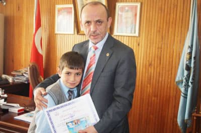 Başkan Öztürk, Çocukların Yüzünü Yine Güldürdü
