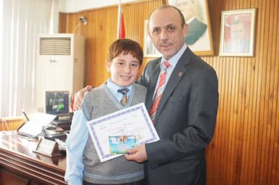 Başkan Öztürk, Çocukların Yüzünü Yine Güldürdü