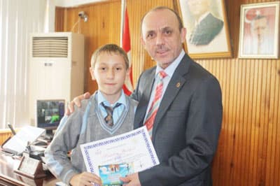 Başkan Öztürk, Çocukların Yüzünü Yine Güldürdü