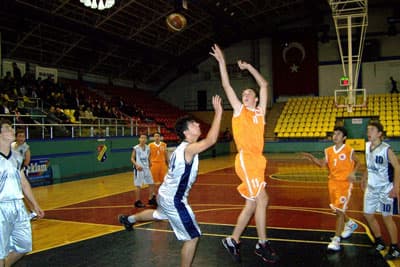 Sakarya Basket Az Daha Yeniyordu