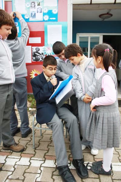 Özel Şahin İlköğretim Okulu'nda Şair Rüzgarı Esti