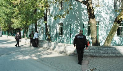 Çark Caddesi'ndeki Şüpheli Paket Korkuttu