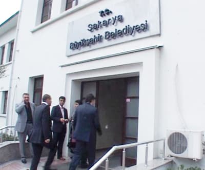 Sakarya Büyükşehir, İcralık Oldu