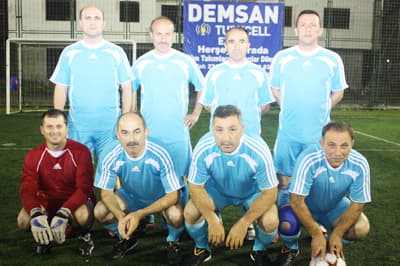 <font size="2"><font face="Arial"><strong>KADEME<br /><br /></strong>Şaban &Ccedil;olak 1<br />Ali Eraslan 2<br />Basri G&uuml;zel 1<br /><br /><strong>FEN İŞLERİ</strong><br /><br />Mehmet Erdem 2<br />Ali Karaca 2<br />Kemal &Ccedil;akmak 2</font></font>