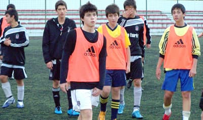 Yıldırımsporlu U-15 Futbolcuları Beşiktaş Antremanında!