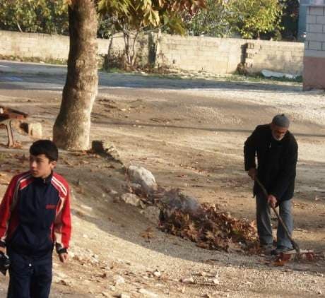 Gönüllü Çevreci Kore Gazisi, Parmak Isırtıyor