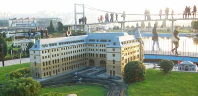 Özel Şahin, Mini Bir Türkiye Turu Attı