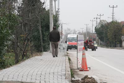 Akyazı Belediyesi, Kaldırım Yapıyor