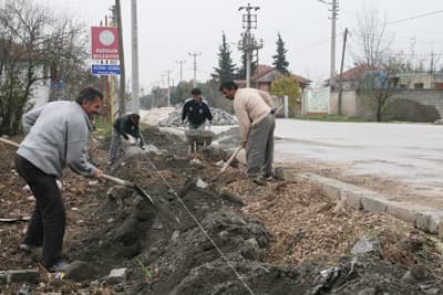 Akyazı Belediyesi, Kaldırım Yapıyor