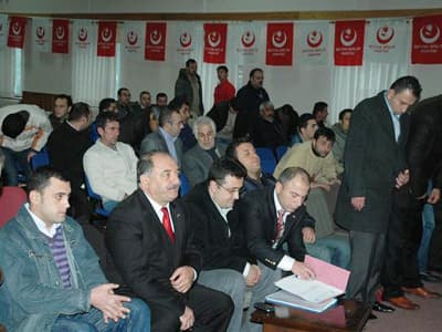 <font face="Arial" size="2">Tek liste ile yapılan se&ccedil;imlerde başkanlığa se&ccedil;ilen Orhan Simit ise, BBP'ni arkadaşları ile el ele vererek daha ileri noktalara taşıyacaklarını kaydetti.</font>