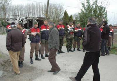 Kaçak Binaların Yıkımı Sırasında Gerginlik Yaşandı