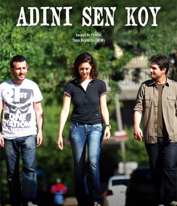 <p><font face="arial,helvetica,sans-serif" size="2"><strong>ADINI SEN KOY</strong></font></p><p><font face="arial,helvetica,sans-serif" size="2">Tuna Kiremit&ccedil;i'nin y&ouml;nettiği ve Melis Birkan, Ali İl, Cemal Toktaş ile Ahmet M&uuml;mtaz Taylan'ın oynadığı ''Adını Sen Koy'' da bu hafta g&ouml;sterime giren filmler arasında yer alıyor.</font></p><p><font face="arial,helvetica,sans-serif" size="2">Filmin karakteri Can, bir hafta sonra evleneceği Aybige'yi &ccedil;ocukluk arkadaşı Ilgaz'la tanıştırdığında, garip bir şey olur. Ilgaz, Aybige'ye şaşılacak kadar soğuk davranır. <br /><br />Arkadaşının bu tavrı, Can'ın nişanlısından kuşku duymaya başlamasına, Aybige'nin de huzursuz olmasına yol a&ccedil;ar. Ama Ilgaz'ın ağabeyi Harun &ccedil;ıkagelince, olayların seyri değişir. Beklenmedik sırların a&ccedil;ığa &ccedil;ıkmasıyla nikahtan &ouml;nceki son hafta, hayatlarının sınavına d&ouml;n&uuml;ş&uuml;r.</font></p>