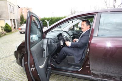 Toyota'dan Arifiye Belediyesi'ne Hediye Araç