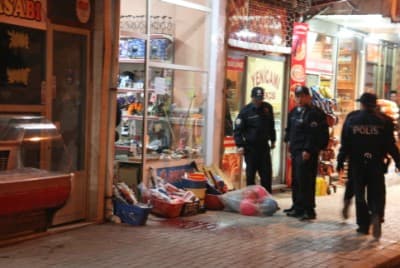 Akyazı'da Silahlı Saldırı