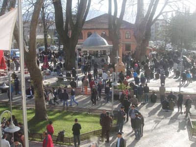 Hendek'te Aşure Dağıtıldı 