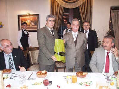 Eskiye Teşekkür Edilip, Yeni Başkana Başarılar Dilendi