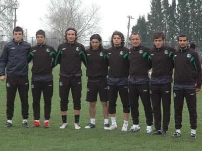 Sakaryaspor, 17 Futbolcuyu Renklerine Kattı 