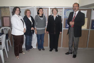 Erenler'de Tezhip ve Ebru Kursları Devam Ediyor