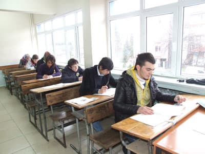 30.000 Öğrenci Açık Lise Sınavlarında Ter Döktü
