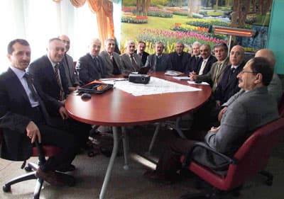 <p><font face="arial,helvetica,sans-serif" size="2">SEBAP İl Y&uuml;r&uuml;tme Kurulu &Uuml;yeleri İrfan Sarık, Niyazi Bali&ccedil;, Adil Şenol, Kurtuluş Erg&uuml;n ile proje g&ouml;revlileri H&uuml;seyin Akar ve Sami G&uuml;zelyel'in de katıldığı değerlendirme toplantılarına ilk g&uuml;n Ferizli, Kaynarca, Taraklı ve S&ouml;ğ&uuml;tl&uuml; il&ccedil;elerinin y&ouml;neticileri katıldı. <br /><br />Yarı yıl tatili s&uuml;resince devam edecek toplantılara; 27 Ocak &Ccedil;arşamba g&uuml;n&uuml; Erenler, Serdivan, Pamukova, Arifiye il&ccedil;eleri, 1 Şubat Pazartesi g&uuml;n&uuml; Akyazı, Kocaali, Sapanca İl&ccedil;eleri, 3 Şubat &Ccedil;arşamba G&uuml;n&uuml; Hendek, Geyve, Karasu il&ccedil;eleri, 5 Şubat Cuma g&uuml;n&uuml; ise Adapazarı ve Karap&uuml;r&ccedil;ek il&ccedil;elerinin y&ouml;neticileri katılacak. </font></p>