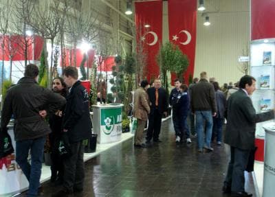 Süs Bitkisi Üreticileri Almanya'da Fuara Katıldı