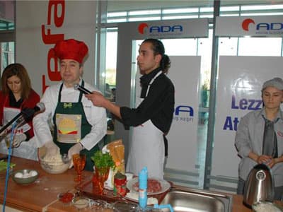 Oktay Usta; ADA AVM&#8217;ye Lezzet Kattı