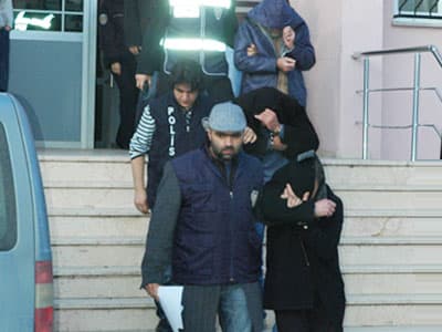 Sakarya'da Dolandırıcı Operasyonu