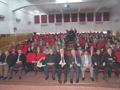 <p><font face="arial,helvetica,sans-serif" size="2">Okul M&uuml;d&uuml;rlerine y&ouml;nelik etik eğitimleri &ouml;ğleden sonra grup &ccedil;alışmaları ile devam etti. İl Milli Eğitim Proje Birimi&rsquo;nden etik eğitimcisi uzman &ouml;ğretmen-avukat Duriye Aydeniz eğitime katılan okul m&uuml;d&uuml;rlerine &ldquo;Kamu Y&ouml;netiminde Etik&rdquo; konusunda &uuml;lkemizde yapılan &ccedil;alışmalar hakkında ayrıntılı bilgiler verdi.</font></p><p><font face="arial,helvetica,sans-serif" size="2">&ldquo;Kamu Y&ouml;netiminde Etik&rdquo; konulu eğitim seminerlerine; 16 Şubat&rsquo;ta Arifiye, Sapanca, 22 Şubat&rsquo;ta Akyazı, Karap&uuml;r&ccedil;ek, 23 Şubat&rsquo;ta Hendek, 1 Mart&rsquo;ta Pamukova, Geyve, Taraklı, 2 Mart&rsquo;ta S&ouml;ğ&uuml;tl&uuml;, Ferizli, Kaynarca, 8 Mart&rsquo;ta ise Karasu ve Kocaali il&ccedil;elerinde okul m&uuml;d&uuml;rleri katılacak.<br />&nbsp;</font></p>
