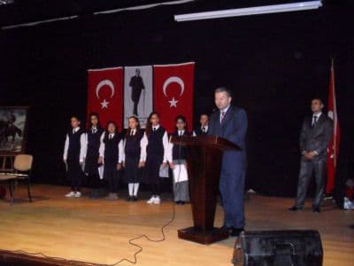 Karasu'da Şiir Dinletisi Büyük Beğeni Topladı