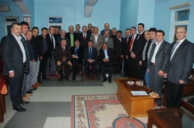 <p><font face="arial,helvetica,sans-serif"><font size="2"><strong>EĞİTİM FAALİYETİ<br /></strong><br />Sivil toplum &ouml;rg&uuml;tlerinin &ouml;neminden bahseden AK Parti İl Başkanı Recep Uncuoğlu; iktidar partisi olarak, her zaman ve hi&ccedil; bir ayırım yapmadan, kapılarının herkeze a&ccedil;ık olduğunu belirterek, kendilerine her zaman rahatlıkla ulaşılabileceğini s&ouml;yledi. Başkan Uncuoğlu ayrıca; AK Parti olarak, T&uuml;rkiye&rsquo;de ilk defa d&uuml;zenledikleri &lsquo;Siyaset Akademisi&rsquo;nin 10 Mart&rsquo;ta başlayacağını hatırlatarak, bunun siyasi bir faaliyet olmadığını, aksine eğitim faaliyeti olduğunu dile getirdi.</font></font></p>
