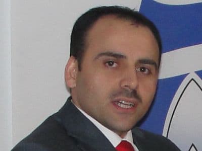 <font face="arial,helvetica,sans-serif" size="2">Yapılacak olan pazarlama aktivitelerinde bu aboneleri hedef olarak se&ccedil;tiklerini belirten Alkan, &lsquo;<font color="#333399"> 25.000 evi tek tek gezerek, neden doğalgaza ge&ccedil;ilmediğini soracağız, mevcut sorunlara alternatifler getirerek, doğalgaza ge&ccedil;işi hızlandırmaya &ccedil;alışacağız. Sakaryalıların kapılarındaki boş doğalgaz kutuları konusunda hassasiyet g&ouml;stermelerini ve doğalgaz mucizesi ile tanışmalarını istiyoruz. &Ccedil;&uuml;nk&uuml; doğalgaz tercih edilmesi gereken en ekonomik ve &ccedil;evreci yakıttır</font>.&rsquo; dedi.</font>