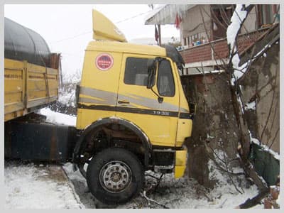 Hendek'te Trafik Kazası