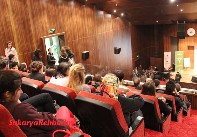 Ahmet Şerif İzgören Sakarya'daydı
