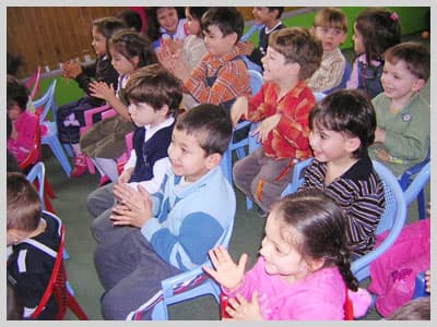 Afacanlar Çocuk Evinde Kukla Şenliği!