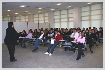 Dış Ticaret Eğitimine Yoğun Katılım