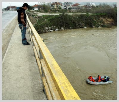 Eski Sakarya Köprüsü'nde İntihar Olayı
