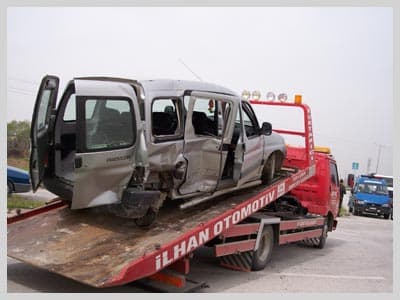 Akyazı'da Trafik Kazası: 1 Yaralı