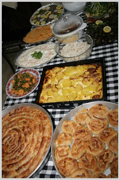 Yemek Yarışması Yenikent'te Başladı
