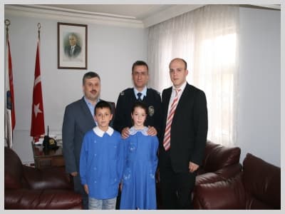 Öğrencilerden Emniyet Müdürü'ne Ziyaret