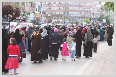 Peygamber'imize Sadakat Yürüyüşü