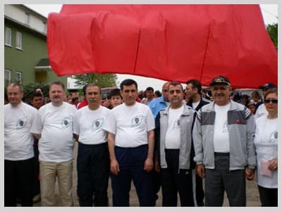 Polis-Halk Yürüyüşüne 5 Bin Kişi Katıldı