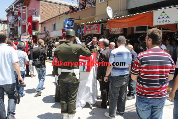 Siirt'teki 4 şehitten biri Söğütlülü Mehmet Kıran!
