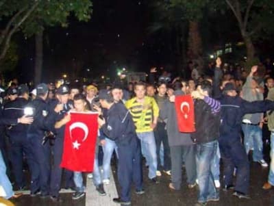 Olaylı Gecede 1 Ölü