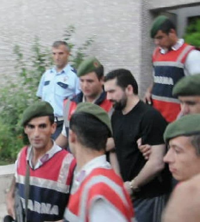 14 yaşındaki lise öğrencisi öğretmenle birlikte kaçtı