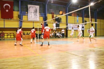 1. Geleneksel Voleybol Turnuvası Başladı 