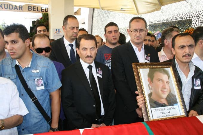 Adnan Uyumaz 3 kişiyi vurdu, 1 ölü!