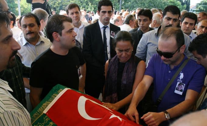 Adnan Uyumaz 3 kişiyi vurdu, 1 ölü!