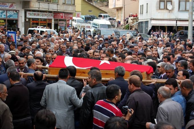 Adnan Uyumaz 3 kişiyi vurdu, 1 ölü!